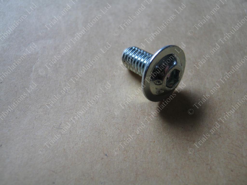 Scorpa SR & Twenty airbox - seat unit mounting screw (short)