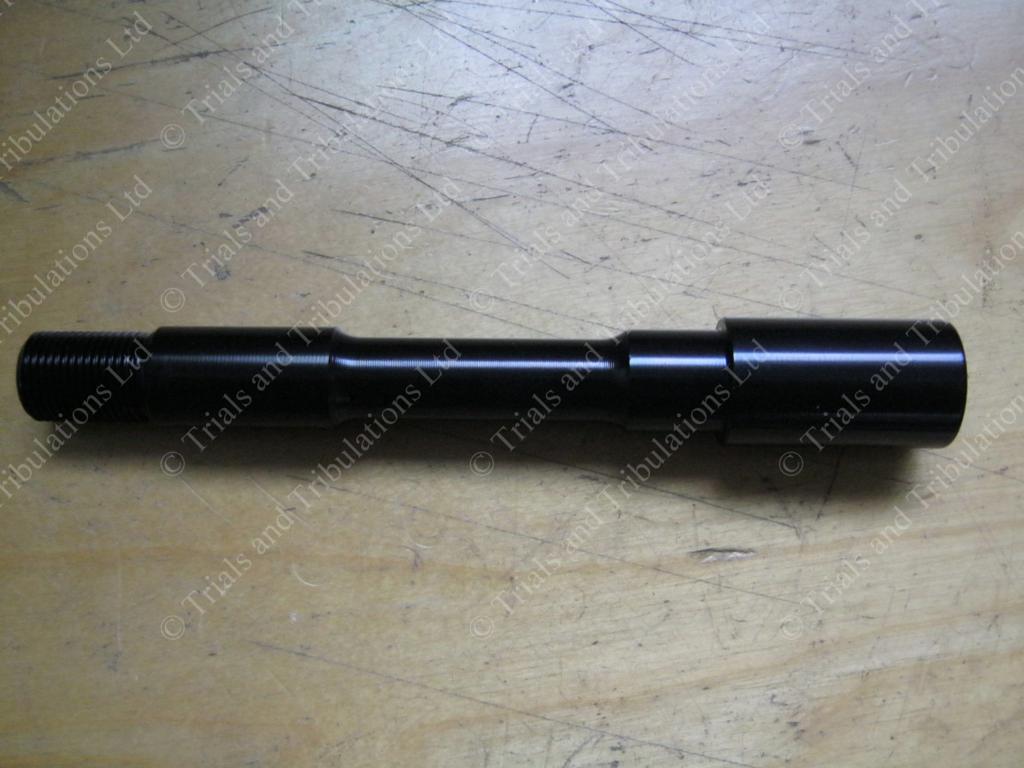 Beta Evo 2T & 4T (09-on) Front wheel spindle