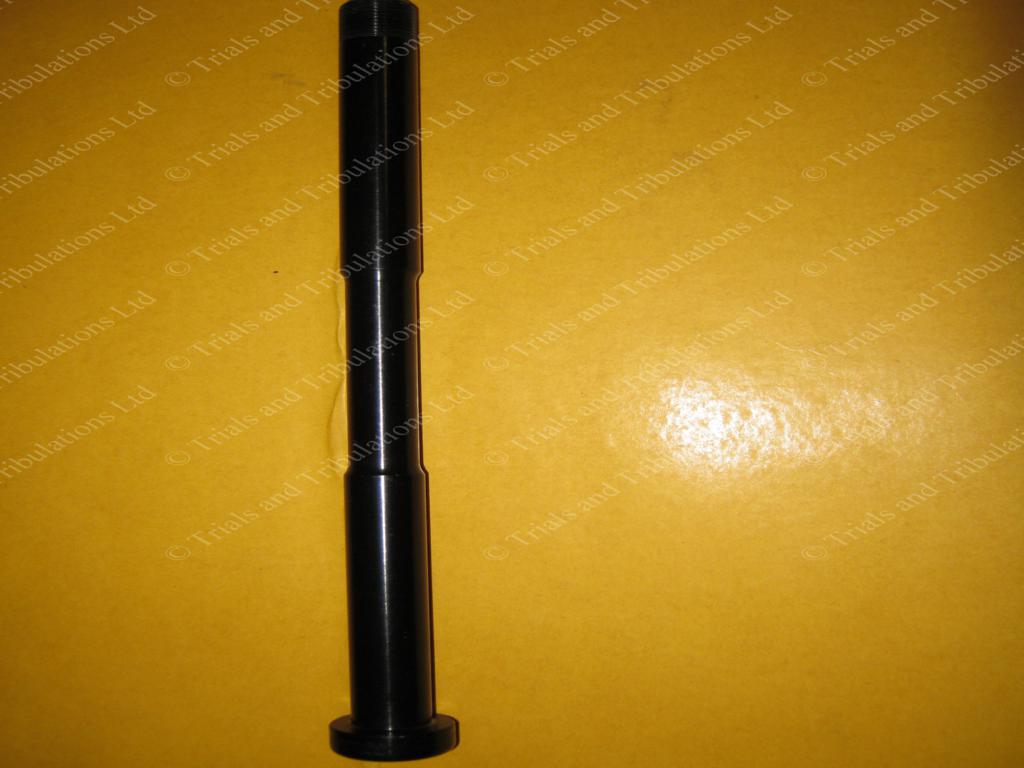 Beta Evo 2009 -on swingarm spindle