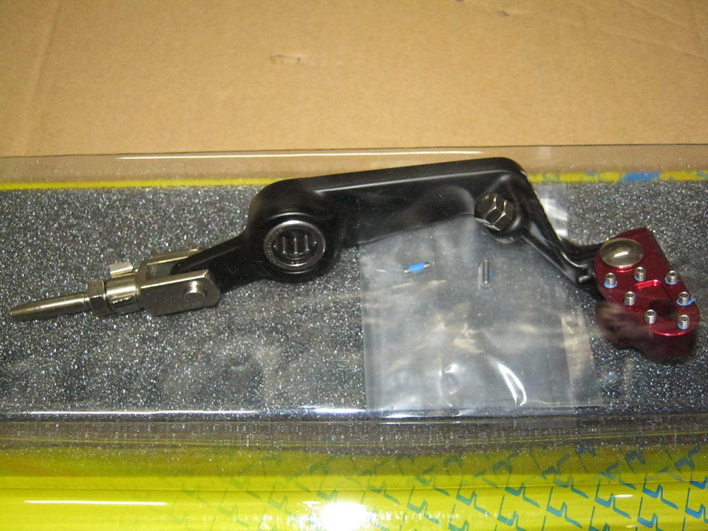 Apico Beta Evo 09-on rear brake pedal Black-Red