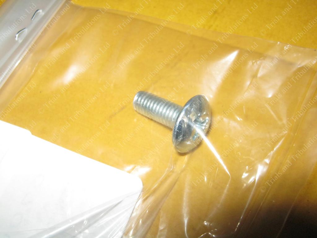 Gas Gas 99-03 (edition) airbox lid spacer tube fixing screw