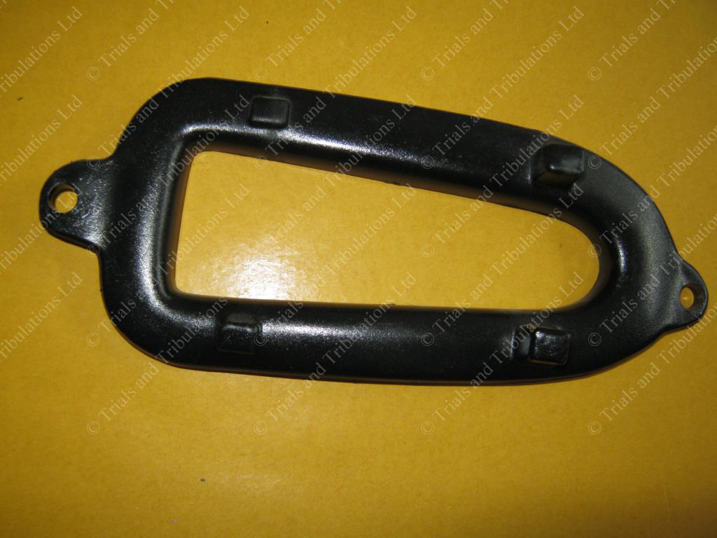 Beta Rev3 & 4T airfilter retainer (02-08)