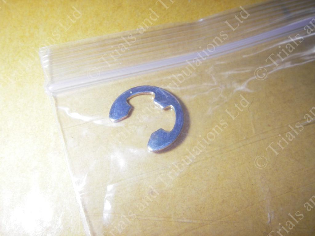 Scorpa SY 250 waterpump impeller shaft circlip