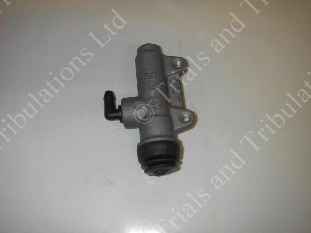 Beta Rev3 2005 -2008 rear master cylinder assembly (inc 4T)