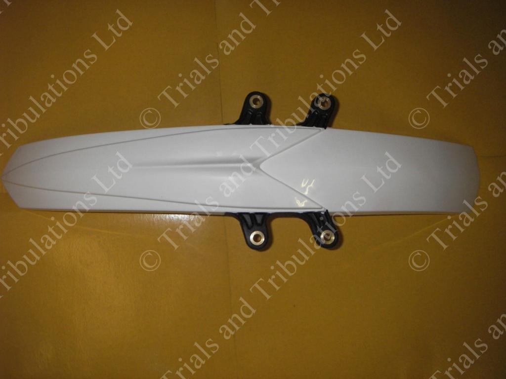 Beta Evo white front mudguard