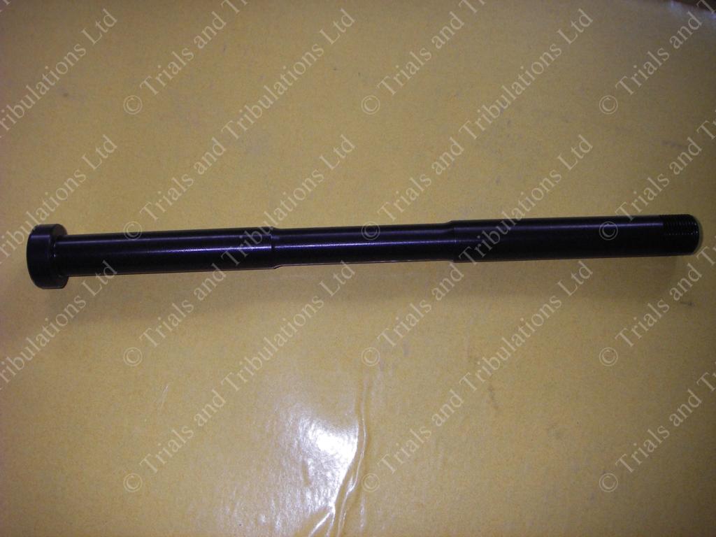 Beta Techno & Rev3 Swingarm Spindle