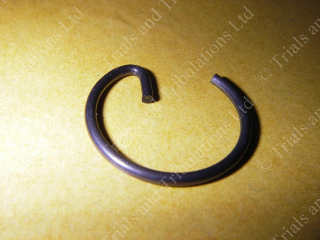 Beta circlips 250-290 (priced each)