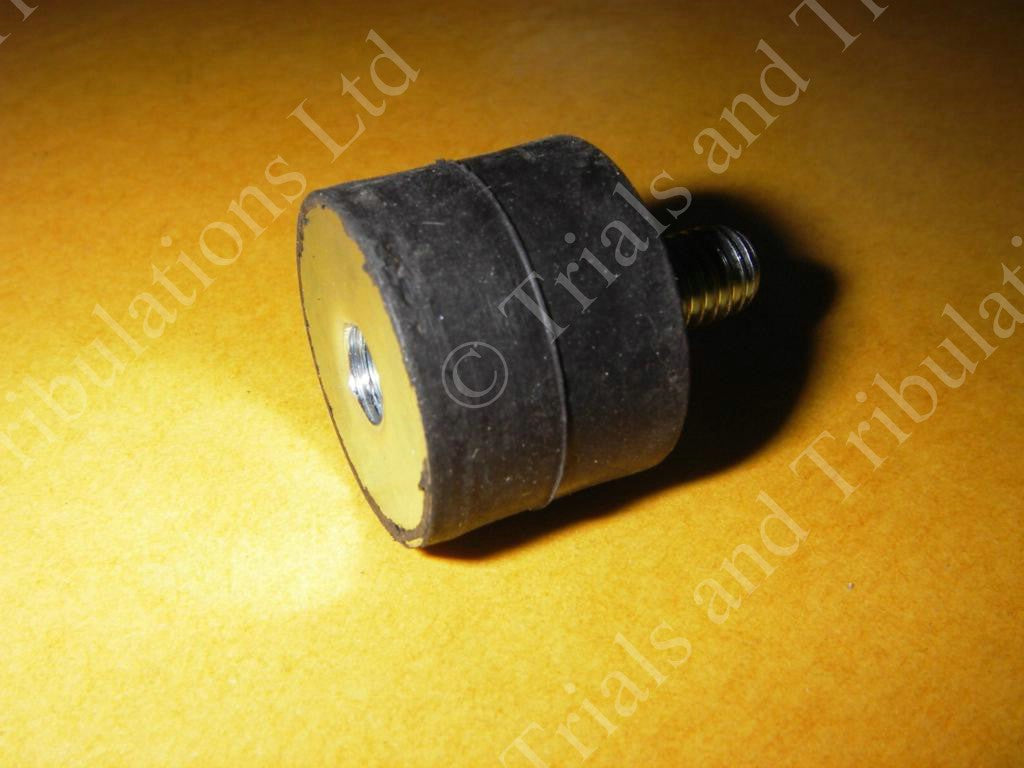 Beta Techno , Rev3 & Evo radiator & exhaust mount (silentblock)