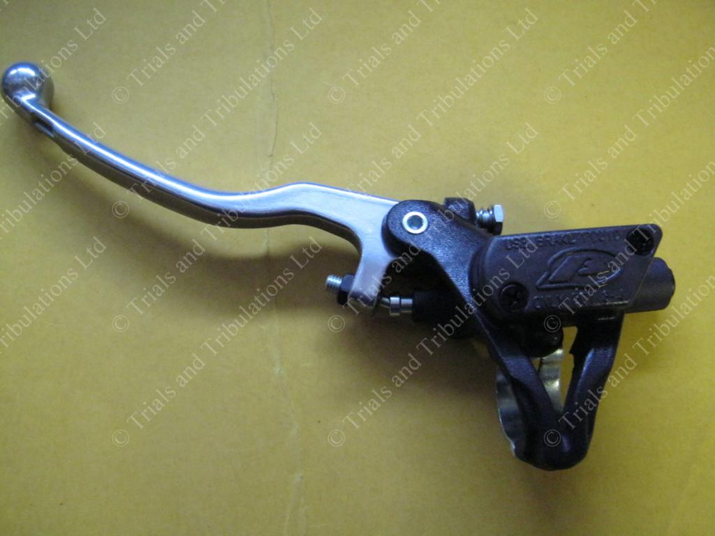 Beta Rev3 05-08 & Evo 09-on on Clutch master cylinder assy.