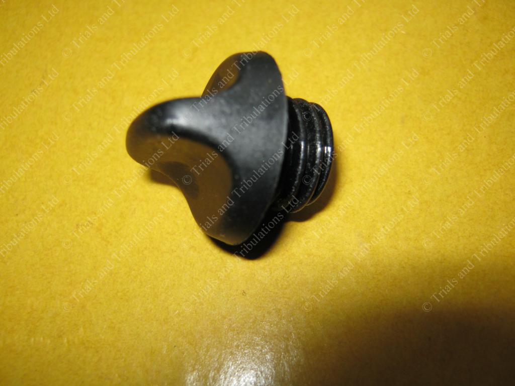 Beta Evo airbox drain screw
