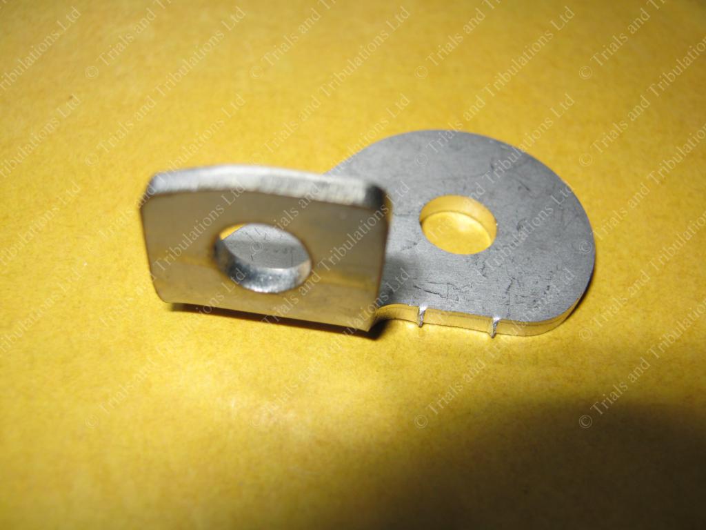 Beta Evo silencer lower frame mounting bracket