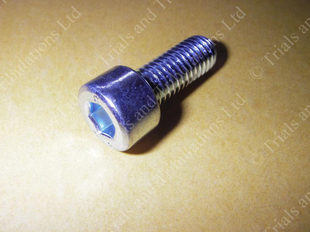 Beta Evo side stand bracket fixing bolt