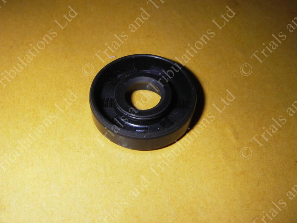Gas Gas JT,JTR,TXT 94 to 03 (editon) waterpump seal (10mm shaft)
