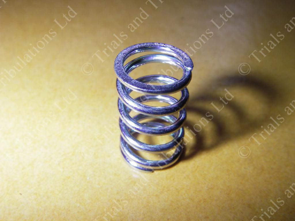 Mikuni VM26 idle screw spring