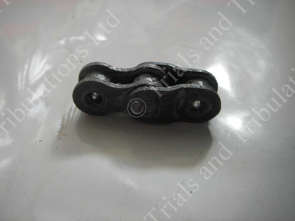 1.5 link 520 fits Regina & most trials chains (not IRIS)