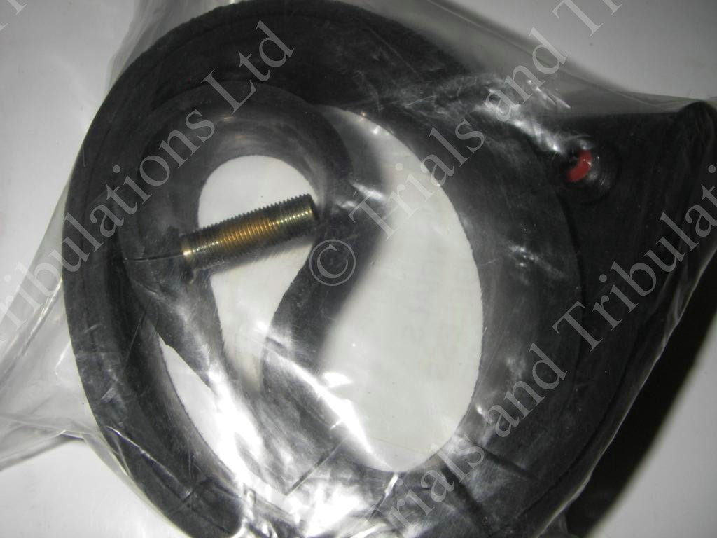 Tubeless Rear rim band with fitted valve