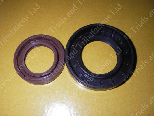 Beta TR,Gara,Zero( 86 to 93 )Main bearing  seals (pair)