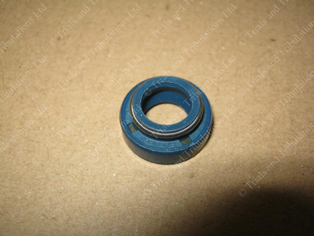 Beta Zero (1990-93) Water pump seal