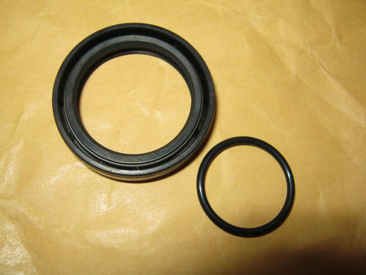 Beta Rev 80 & Evo 80 output shaft seal kit (see description)