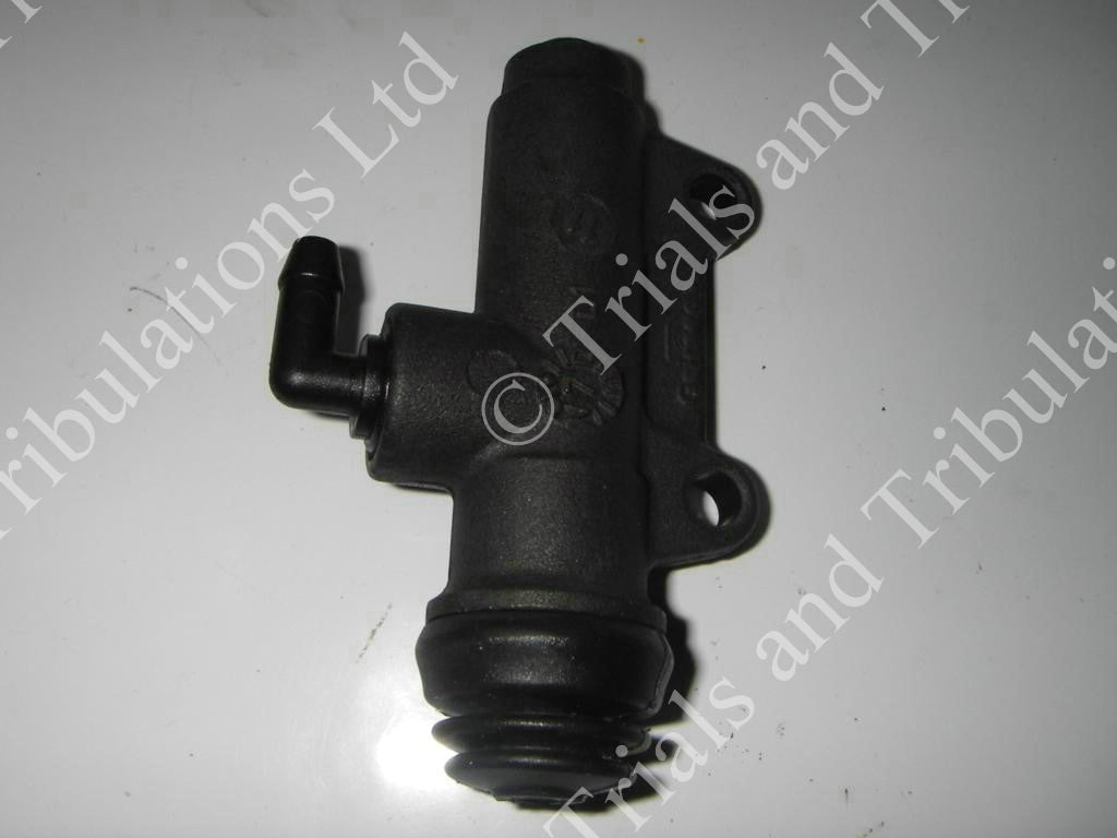 Beta TR34 to Techno 94-99 rear brake master cylinder