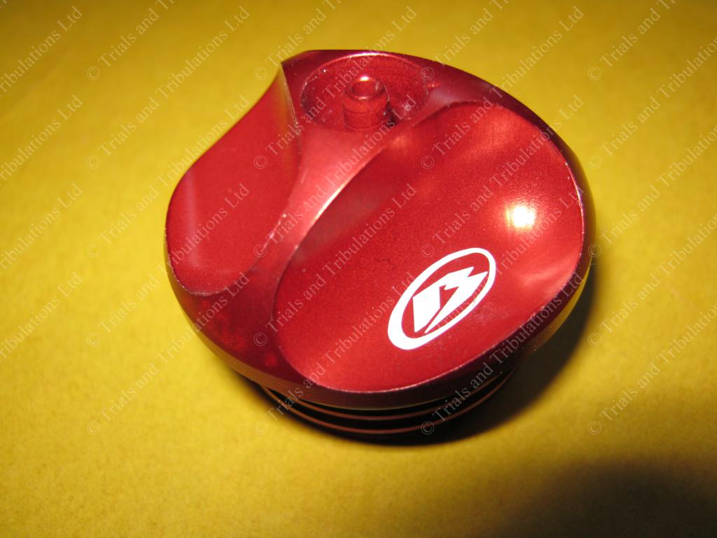Beta Factory Evo 09-on fuel filler cap (red)
