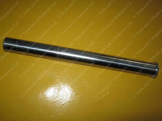 Gas Gas Pro 02-03  (steel) swingarm pivot axle