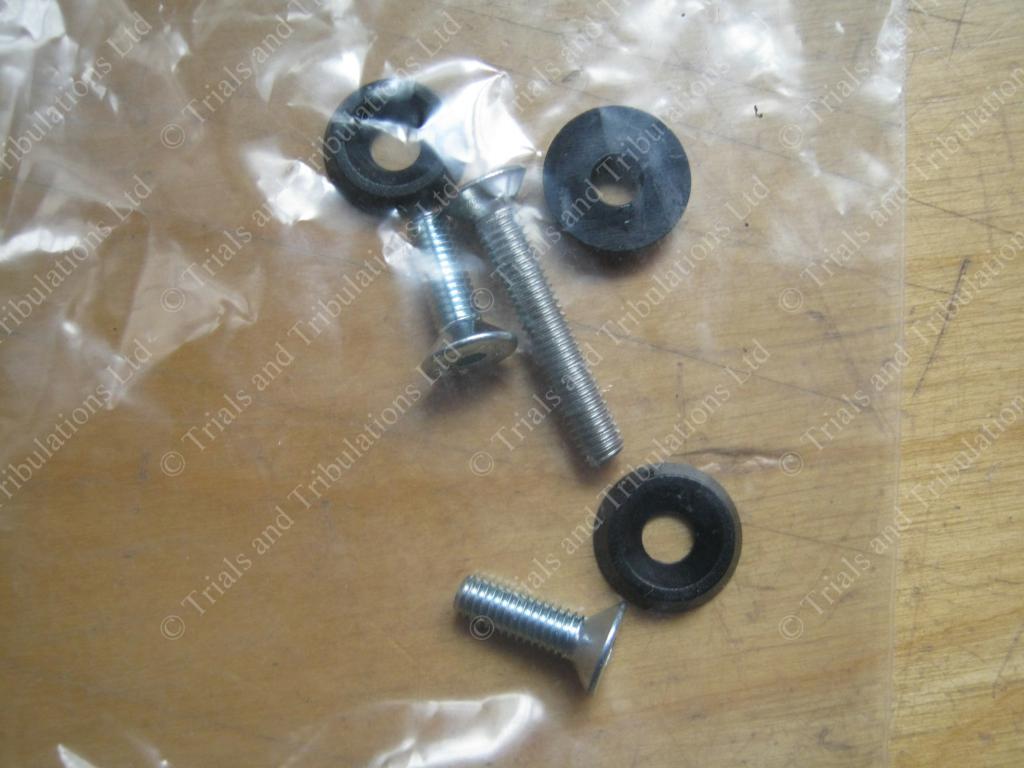 Scorpa SY250 rear mudguard fixing kit